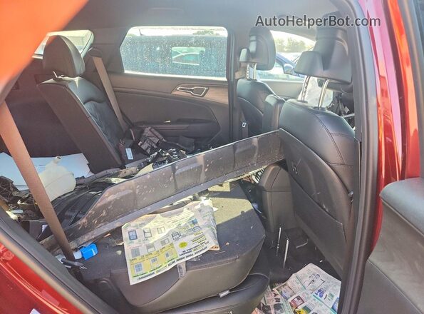 5XYK6CDF5SG234820 2025 KIA SPORTAGE Red Rear interior view