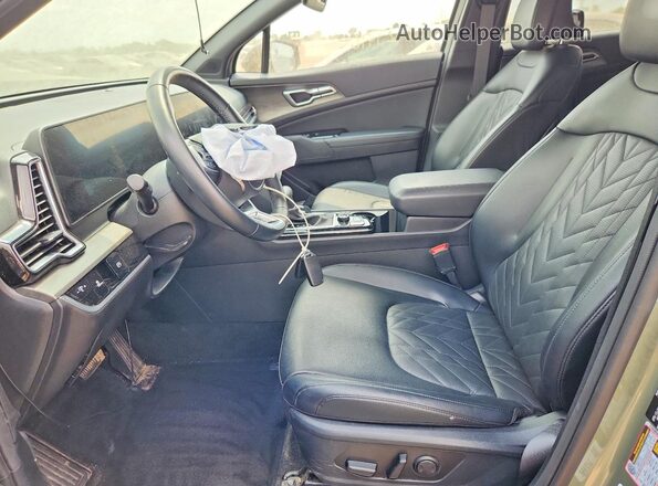 5XYK6CDFXRG214699 2024 KIA SPORTAGE Green Vista interior delantera