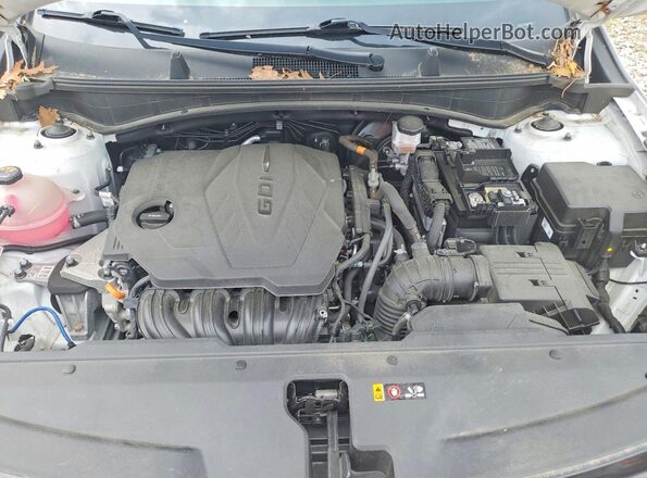 5XYK7CAF7PG014149 2023 KIA SPORTAGE White Widok komory silnika