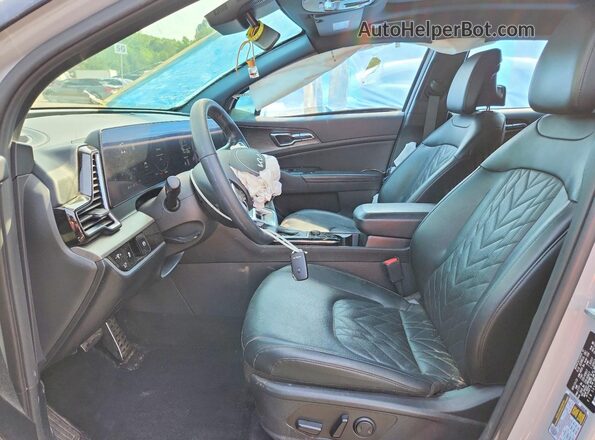 5XYK7CDF8RG171638 2024 KIA SPORTAGE Gray Vista interior delantera