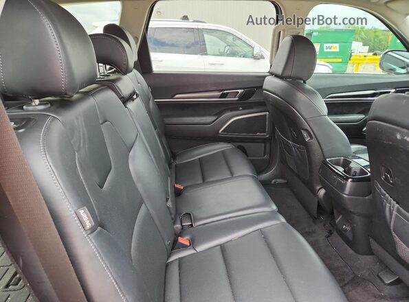 5XYP24GC1RG469556 2024 KIA TELLURIDE Gray Rear interior view