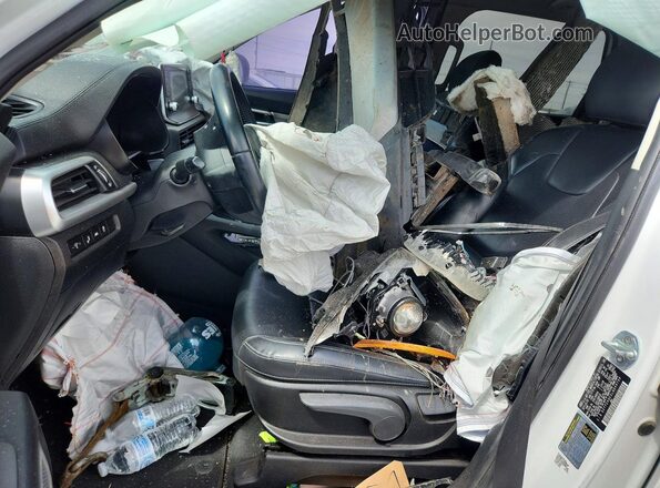 5XYP24HC3LG046760 2020 KIA TELLURIDE White Widok wnętrza z przodu