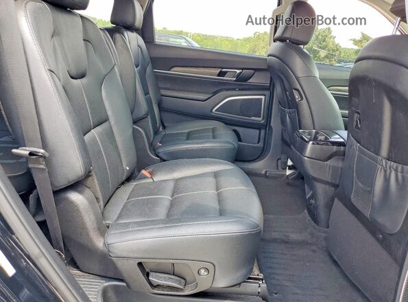 5XYP34HC9NG279493 2022 KIA TELLURIDE Black Widok wnętrza z tyłu
