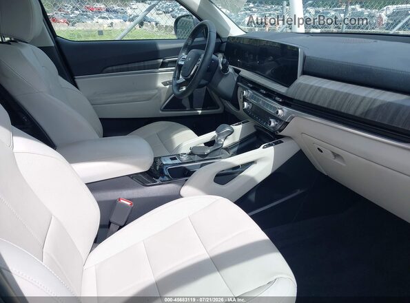 5XYP3DGC2SG607284 2025 KIA TELLURIDE Black Widok wnętrza z przodu