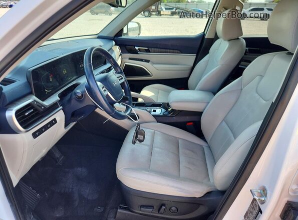 5XYP3DGC5PG336616 2023 KIA TELLURIDE White Вид салону спереду