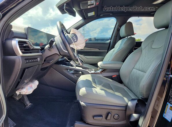 5XYP3DGC6PG348175 2023 KIA TELLURIDE Black Front interior view