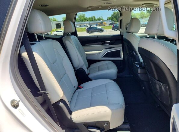 5XYP3DHC2MG123746 2021 KIA TELLURIDE White Rear interior view