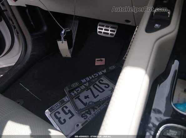 5XYP54HC0NG311127 2022 KIA TELLURIDE Белый Вид панели приборов