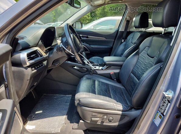 5XYP5DHC2MG173668 2021 KIA TELLURIDE Silver Вид салону спереду