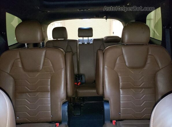 5XYP5DHC5NG271465 2022 KIA TELLURIDE Brown Vista de los asientos traseros