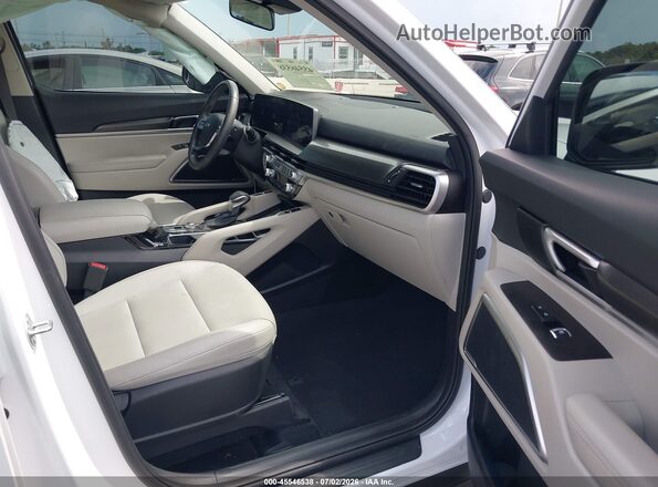 5XYP64GC2RG519272 2024 KIA TELLURIDE White Front interior view