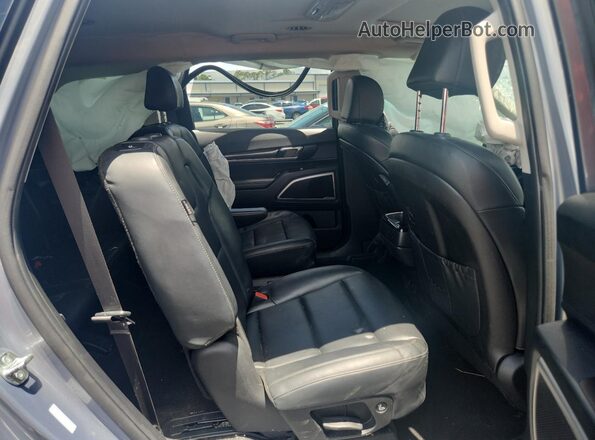 5XYP64GC8RG533161 2024 KIA TELLURIDE Gray Вид задньої частини салону