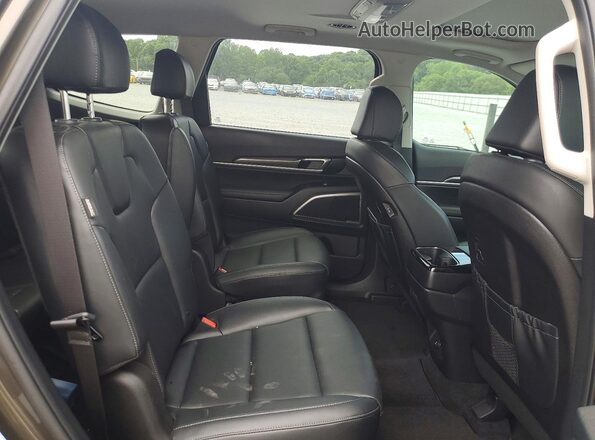5XYP64GCXSG613373 2025 KIA TELLURIDE Black Widok wnętrza z tyłu