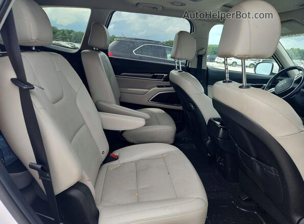 5XYP64HC2NG198150 2022 KIA TELLURIDE White Rear seats view