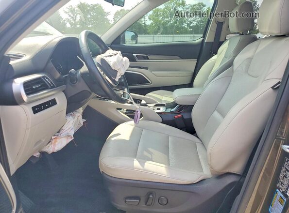 5XYP64HC3MG099142 2021 KIA TELLURIDE Коричневый Вид салона спереди