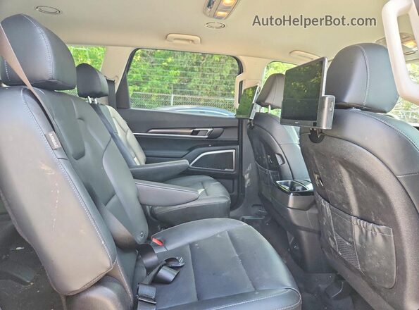 5XYP6DGC1PG351833 2023 KIA TELLURIDE Black Rear interior view