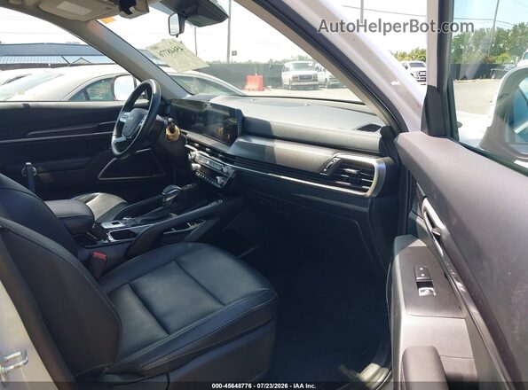 5XYP6DGC2SG610855 2025 KIA TELLURIDE White Front interior view