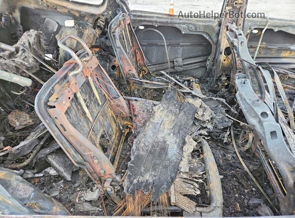 5XYP6DHC5NG291986 2022 KIA TELLURIDE Пожар Вид задней части салона