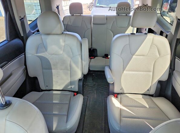 5XYP6DHC9NG229278 2022 KIA TELLURIDE Gray Vista de los asientos traseros