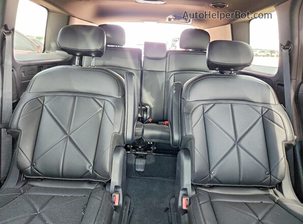 5XYPD5S13VG021092 2027 KIA TELLURIDE Silver Вид задніх сидінь