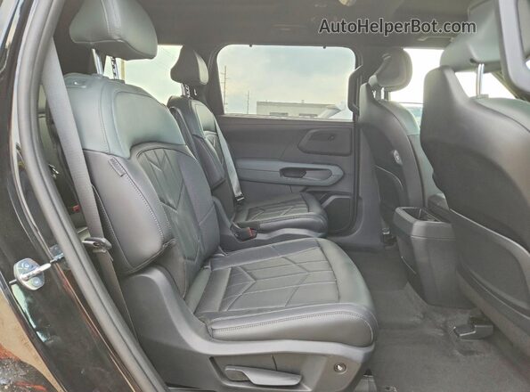 5XYPDES11VG005148 2027 KIA TELLURIDE Черный Вид задней части салона