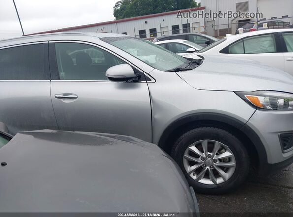 5XYPG4A31GG019736 2016 KIA SORENTO Silver Вид задньої частини салону