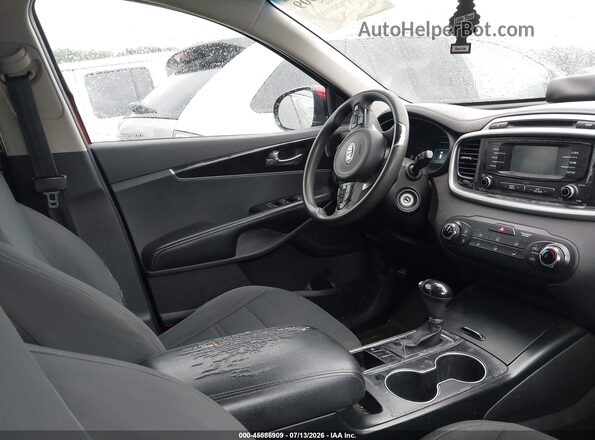 5XYPG4A35GG088879 2016 KIA SORENTO Red Front interior view