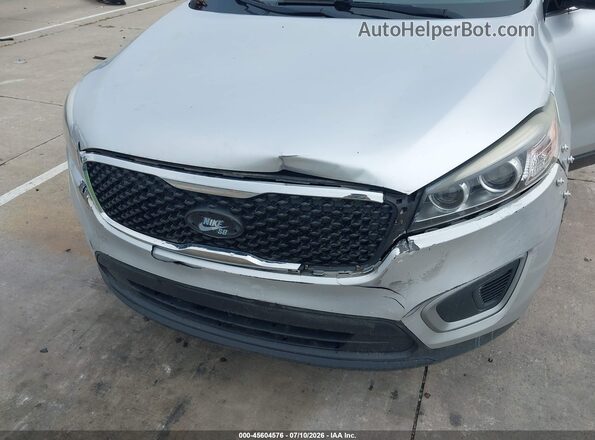 5XYPG4A3XGG024384 2016 KIA SORENTO Silver Widok z przodu