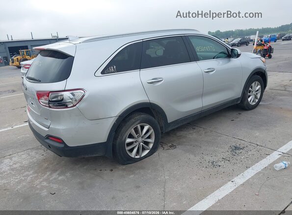 5XYPG4A3XGG024384 2016 KIA SORENTO Silver Tył prawy