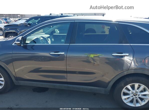 5XYPG4A55KG486152 2019 KIA SORENTO Gray 360 interior view