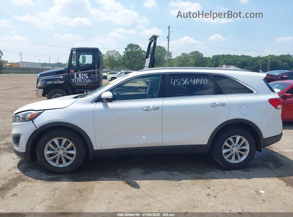 5XYPGDA30GG147045 2016 KIA SORENTO White 