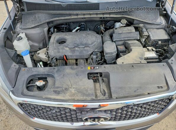 5XYPGDA30HG249625 2017 KIA SORENTO Gray Vista del compartimento del motor