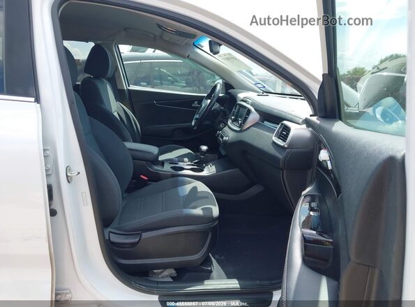 5XYPGDA30KG574475 2019 KIA SORENTO White Вид салону спереду