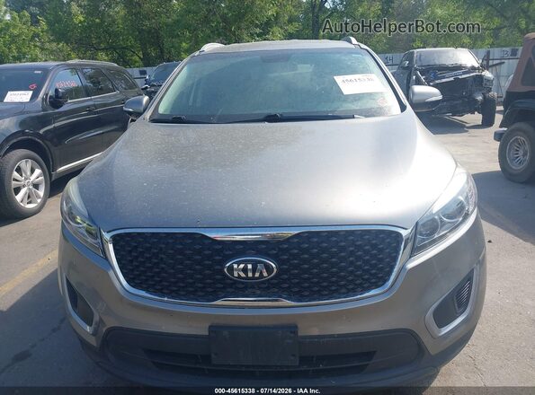 5XYPGDA32HG332683 2017 KIA SORENTO Gray Vista del cuadro de instrumentos