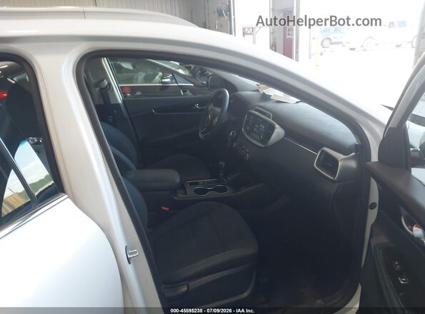 5XYPGDA32JG415696 2018 KIA SORENTO White Вид салону спереду