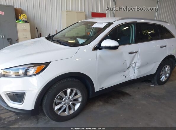 5XYPGDA32JG415696 2018 KIA SORENTO White Вид спереду
