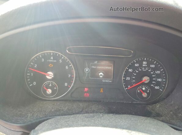 5XYPGDA32JG420171 2018 KIA SORENTO Красный Вид щитка приборов
