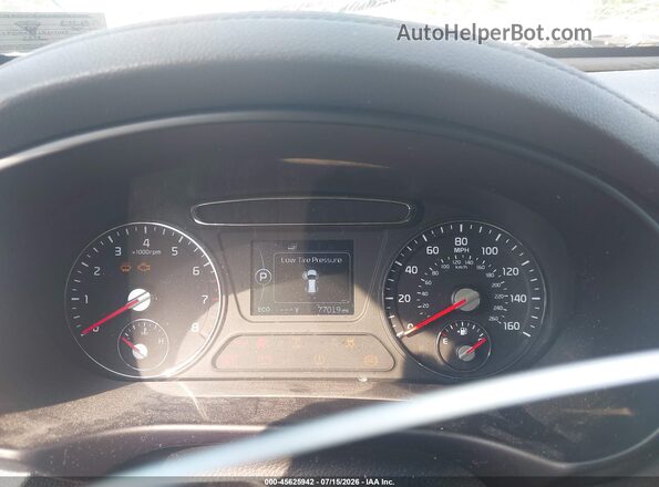 5XYPGDA33JG377069 2018 KIA SORENTO Silver Вид задніх сидінь
