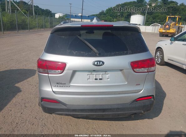 5XYPGDA33JG377069 2018 KIA SORENTO Silver 
