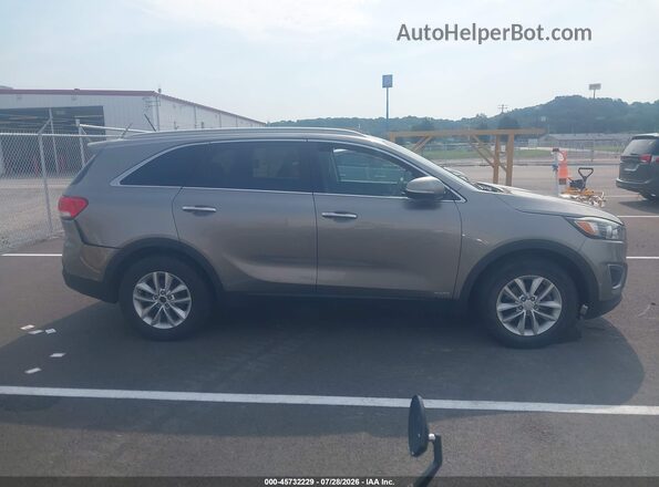 5XYPGDA34HG286404 2017 KIA SORENTO Gray Սարքավորումների վահանակի տեսք