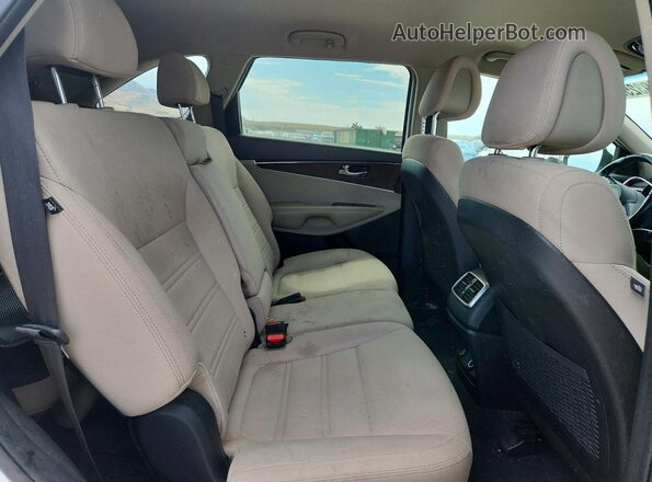 5XYPGDA35GG053727 2016 KIA SORENTO White უკანა სავარძლების ხედი