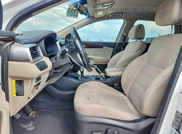 5XYPGDA35GG053727 2016 KIA SORENTO White წინა სალონის ხედი