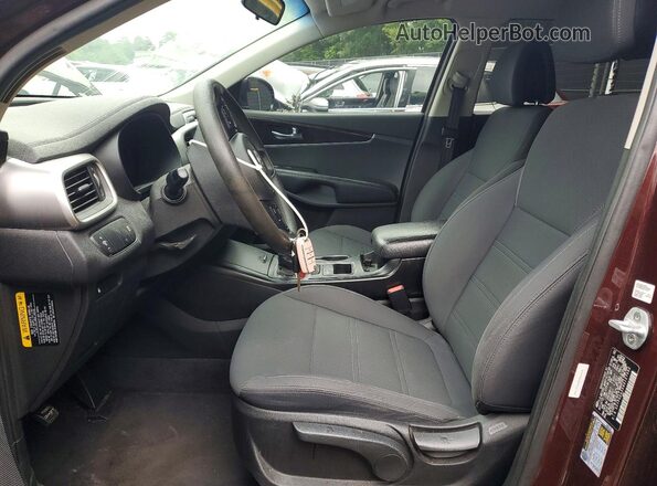 5XYPGDA35GG127082 2016 KIA SORENTO Бордовый Вид салона спереди
