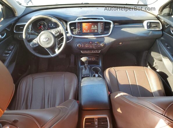 5XYPGDA36HG191391 2017 KIA SORENTO Серый Вид панели приборов