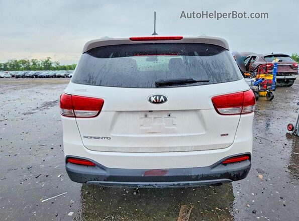 5XYPGDA37HG218968 2017 KIA SORENTO White Widok z tyłu