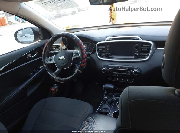 5XYPGDA37KG447240 2019 KIA SORENTO Gray Вид салону спереду