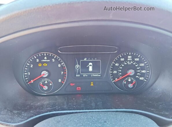 5XYPGDA38HG209907 2017 KIA SORENTO Red Սարքավորումների վահանակի տեսք