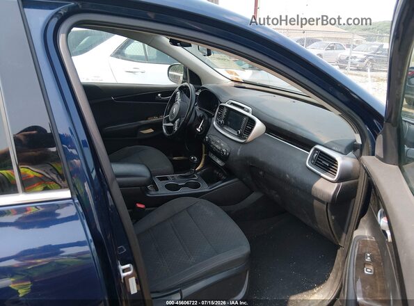 5XYPGDA38JG352247 2018 KIA SORENTO Синий Вид салона спереди