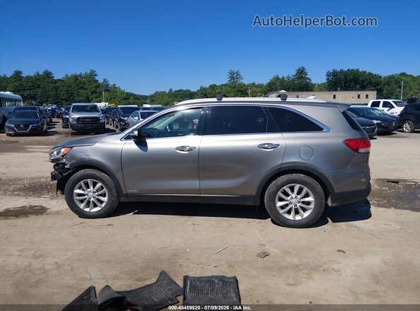 5XYPGDA39GG056467 2016 KIA SORENTO Gray 