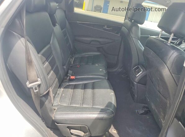 5XYPGDA39HG273485 2017 KIA SORENTO Серебряный Вид задних сидений